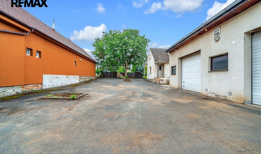 Prodej domu 265 m² s pozemkem 1 117 m², Církvice – náhled fotky 27