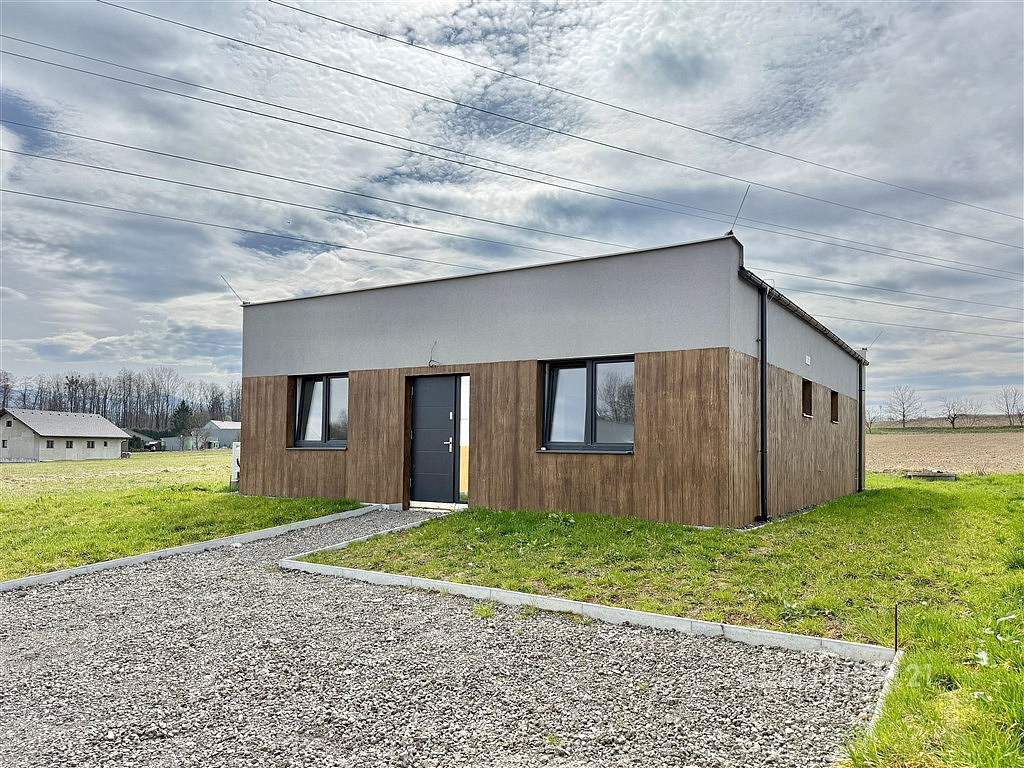 Prodej domu 107 m² s pozemkem 1 423 m² — photo 4