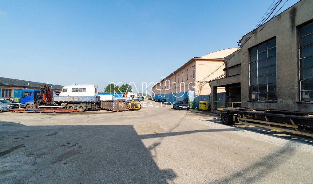 Prodej skladovacích prostor 27 000 m², Ostrava – náhled fotky 13