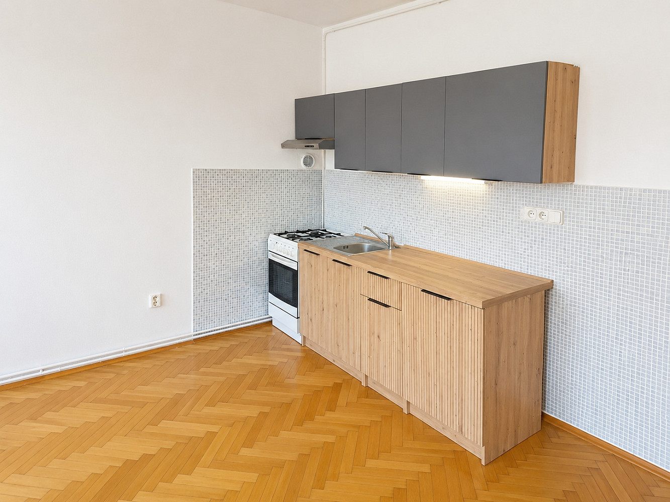 Pronájem bytu 3+kk 85 m² — photo 4