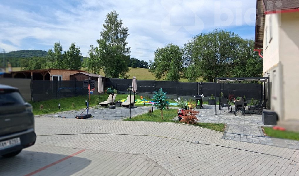 Prodej domu 246 m² s pozemkem 1 500 m², Prysk – náhled fotky 23