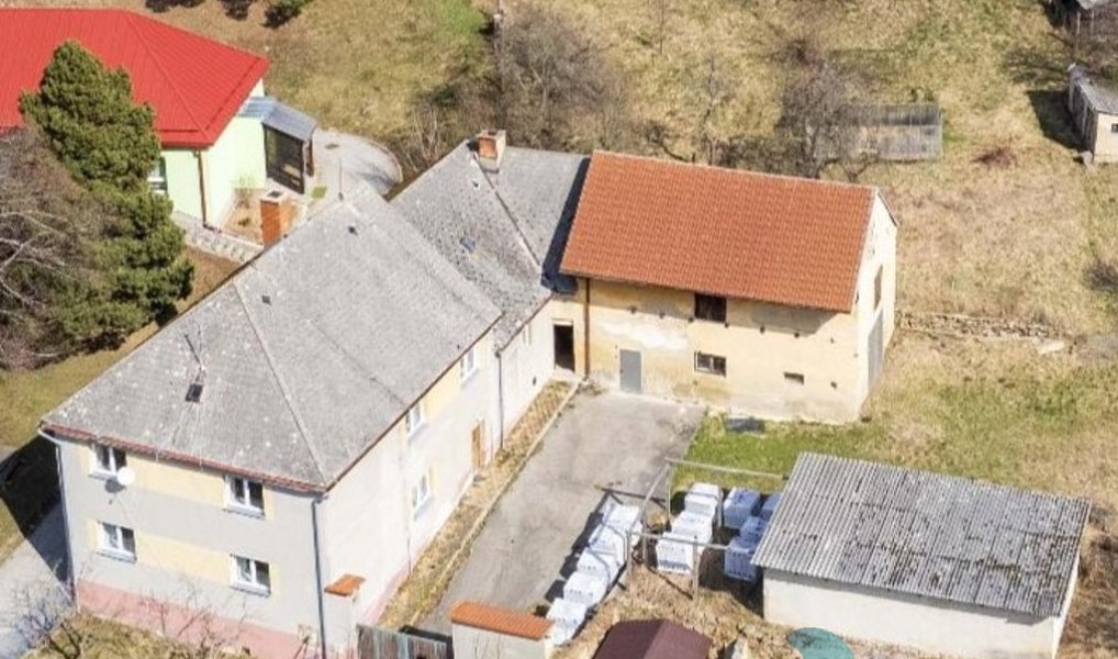 Prodej domu 400 m² s pozemkem 1 665 m², Ktiš – náhled fotky 4