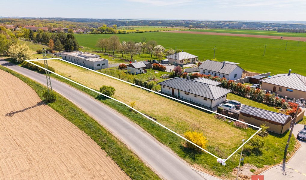 Prodej stavebního pozemku 2 357 m², Střemy – náhled fotky 14