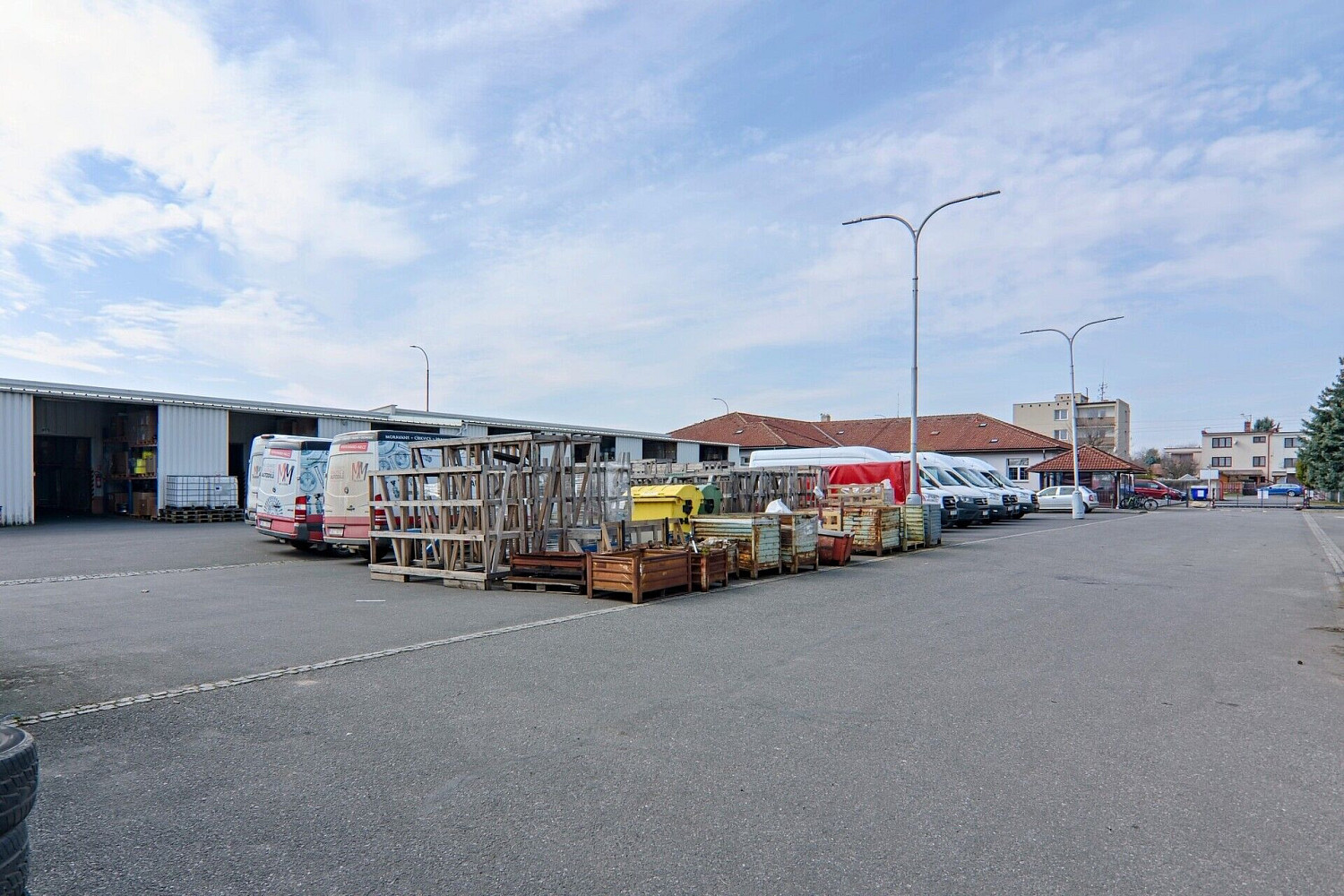 Pronájem skladovacích prostor 1 876 m² – fotografie 2