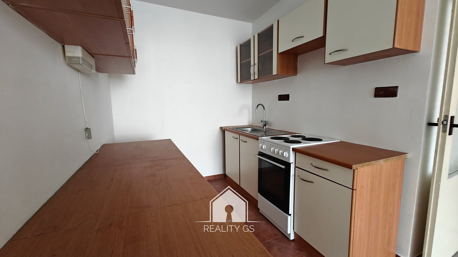 Pronájem bytu 2+kk 39 m² – fotografie 4
