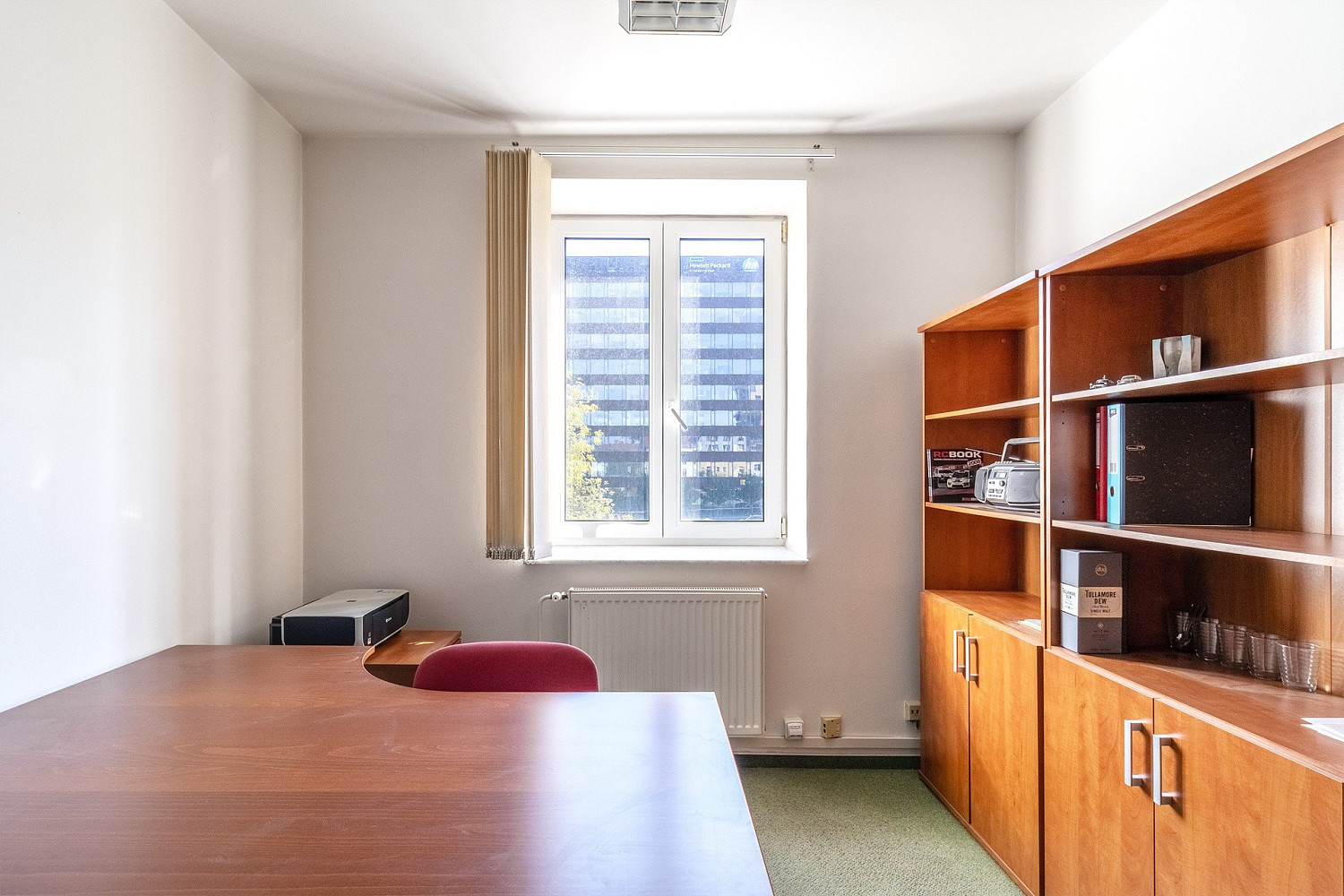 Pronájem kanceláře 124 m² — photo 2