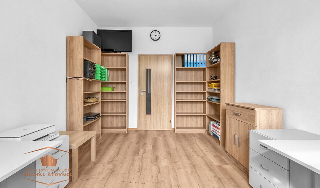 Prodej domu 200 m² s pozemkem 1 044 m², Újezd – náhled fotky 11