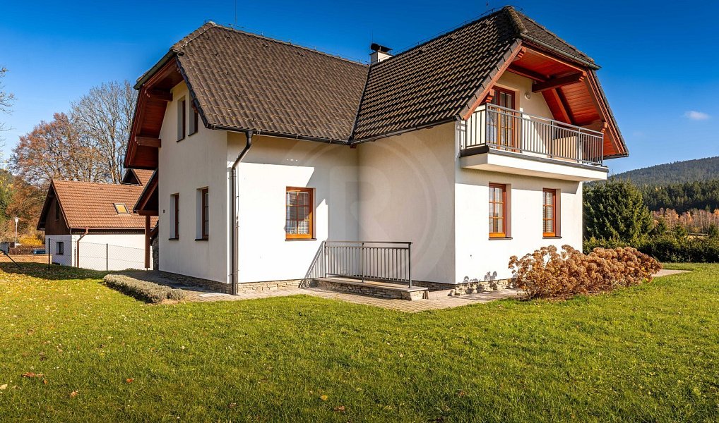 Prodej domu 230 m² s pozemkem 2 845 m², Horní Stropnice – náhled fotky 6
