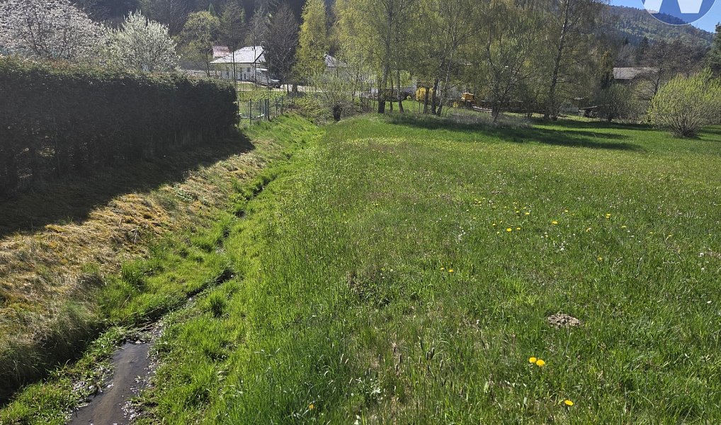 Prodej stavebního pozemku 1 704 m², Chroboly – náhled fotky 10