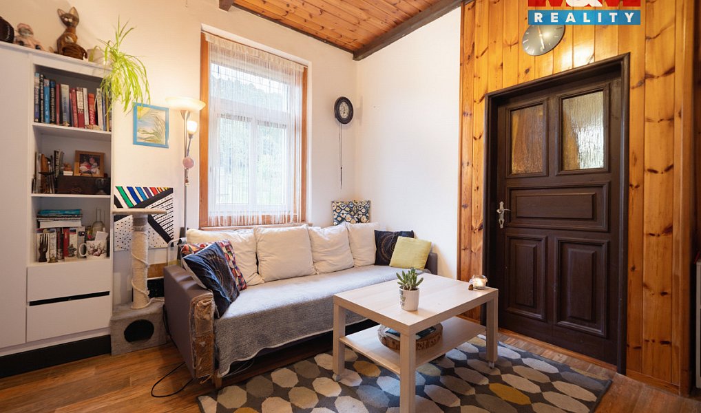 Prodej restaurace 640 m², Želízy – náhled fotky 7