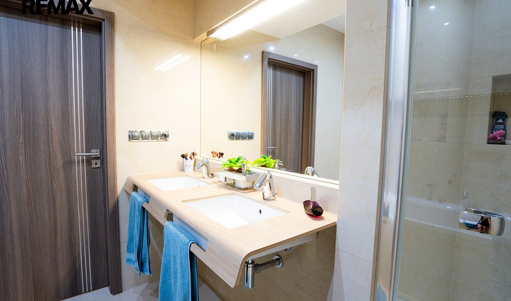 Prodej domu 290 m² s pozemkem 251 m², Kyjov – náhled fotky 13