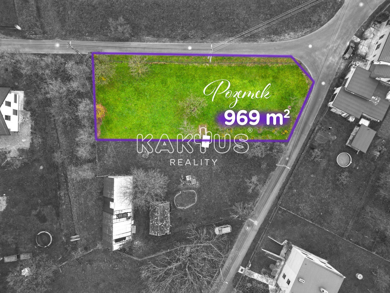 Prodej stavebního pozemku 969 m²