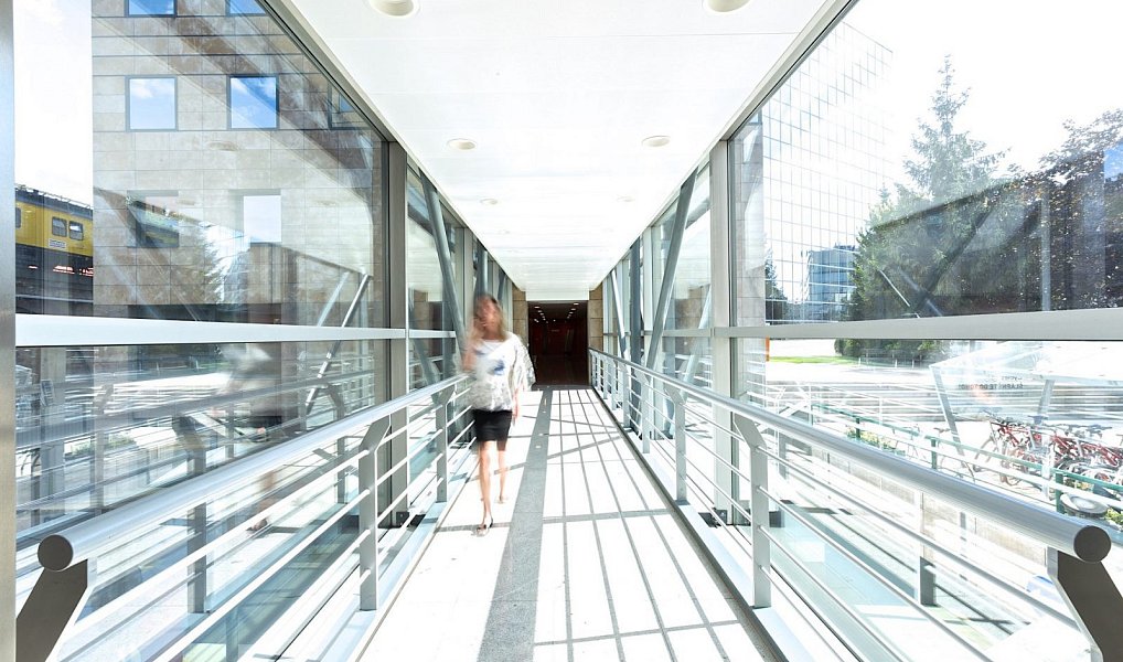 Pronájem kanceláře 160 m², Praha – náhled fotky 6