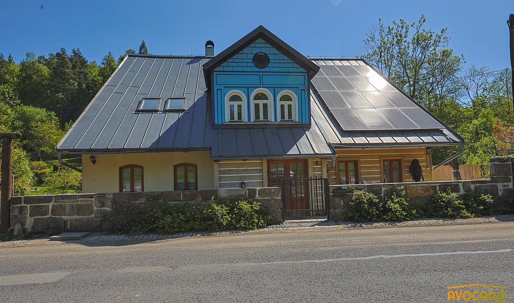 Prodej ubytovacího objektu 430 m², Mařenice – náhled fotky 3