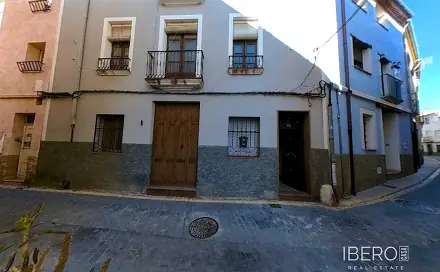 Prodej domu 370 m² s pozemkem 372 m², Banyeres de Mariola, Španělsko