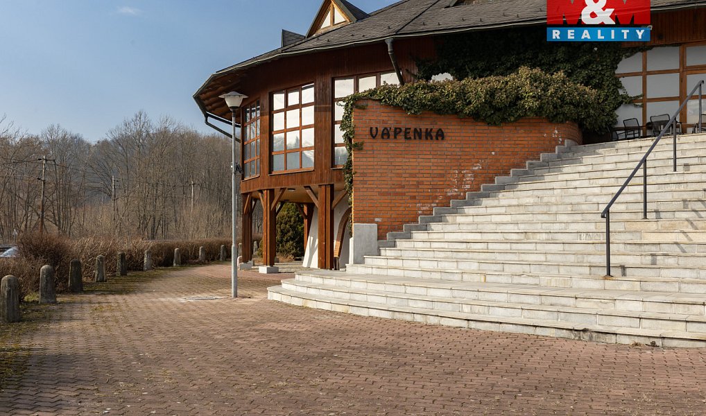 Prodej restaurace 2 100 m², Černotín – náhled fotky 2