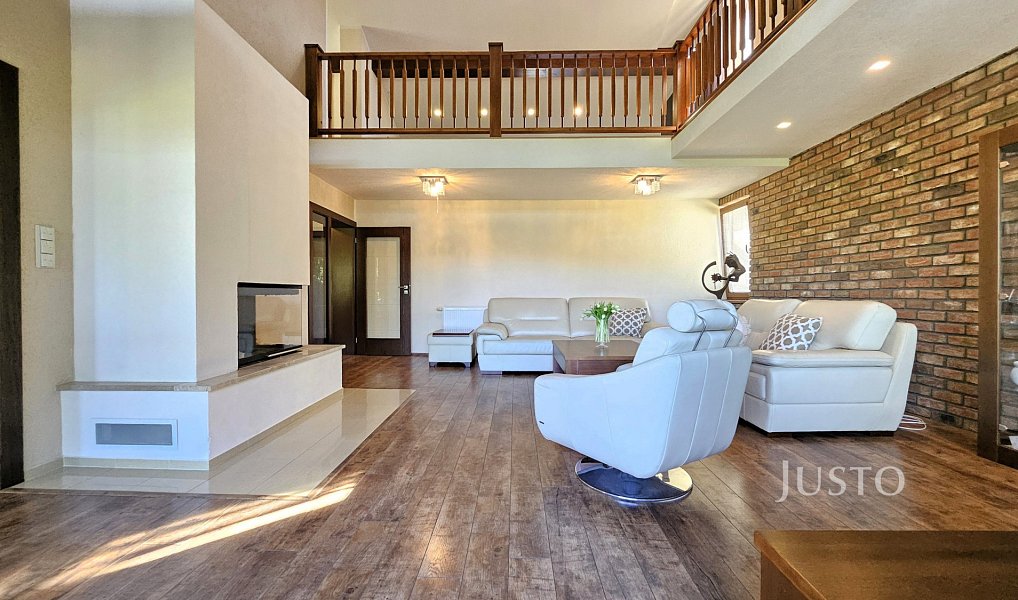 Prodej domu 322 m² s pozemkem 777 m², Písek – náhled fotky 5