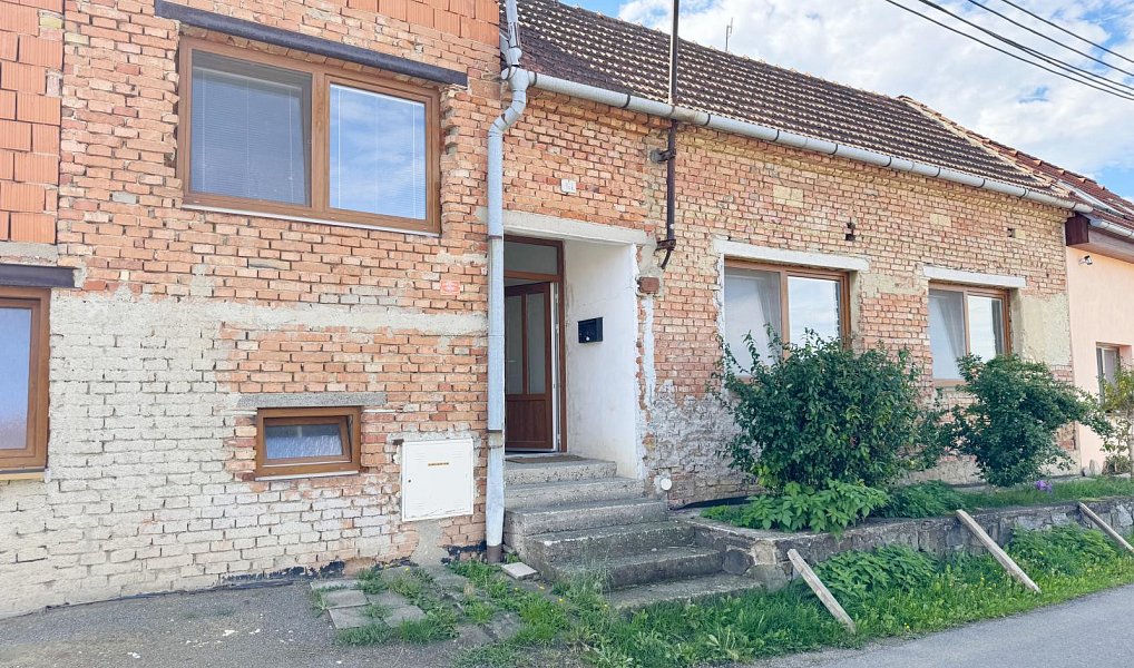 Prodej domu 200 m² s pozemkem 97 m², Nesovice – náhled fotky 2