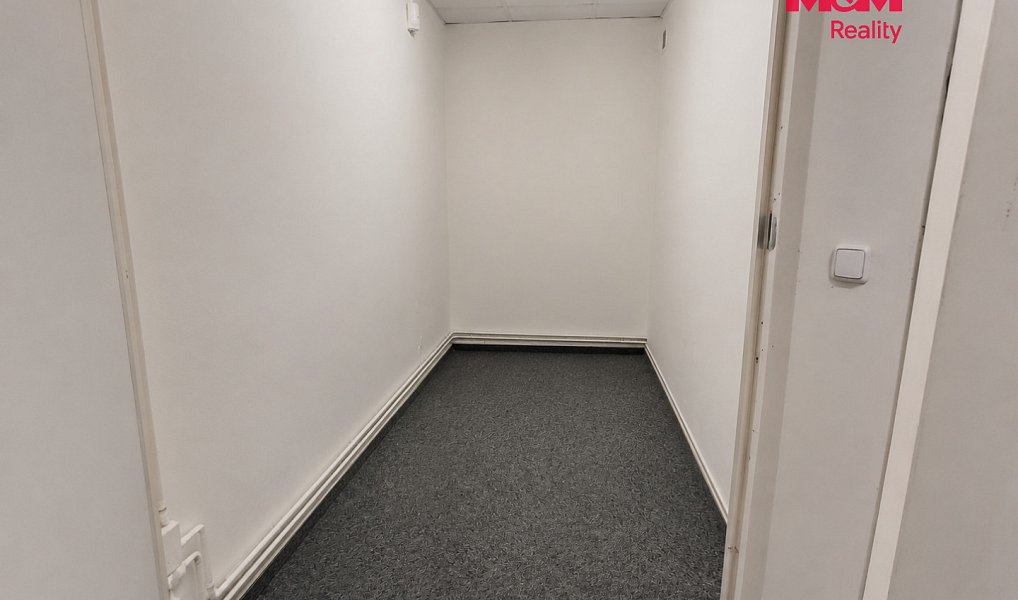 Pronájem kanceláře 90 m², Uhlířské Janovice – náhled fotky 7