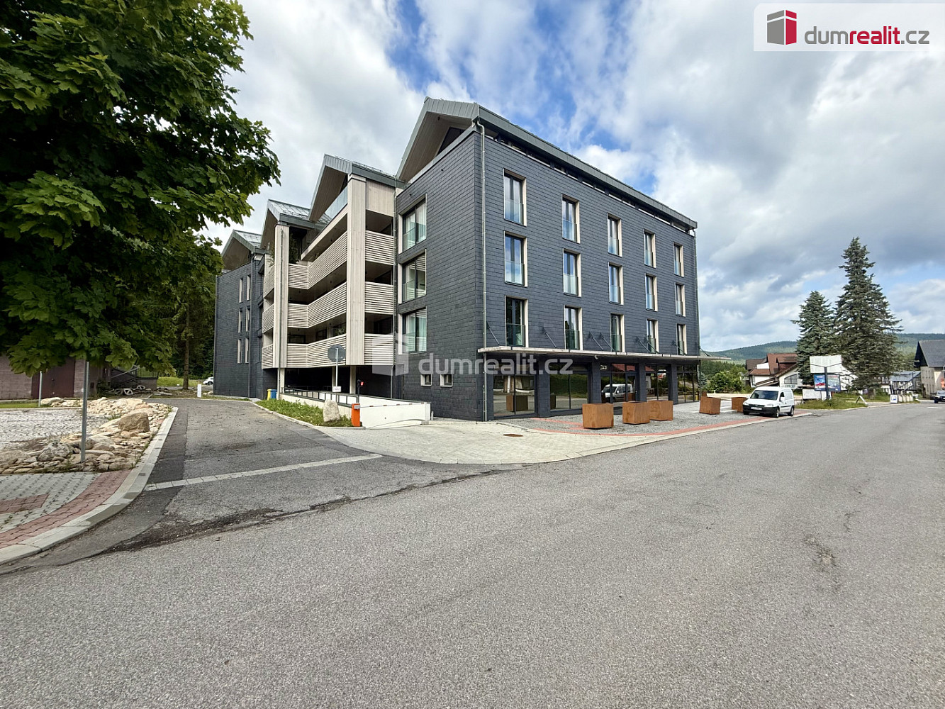 Prodej obchodních prostor 45 m² – fotografie 2