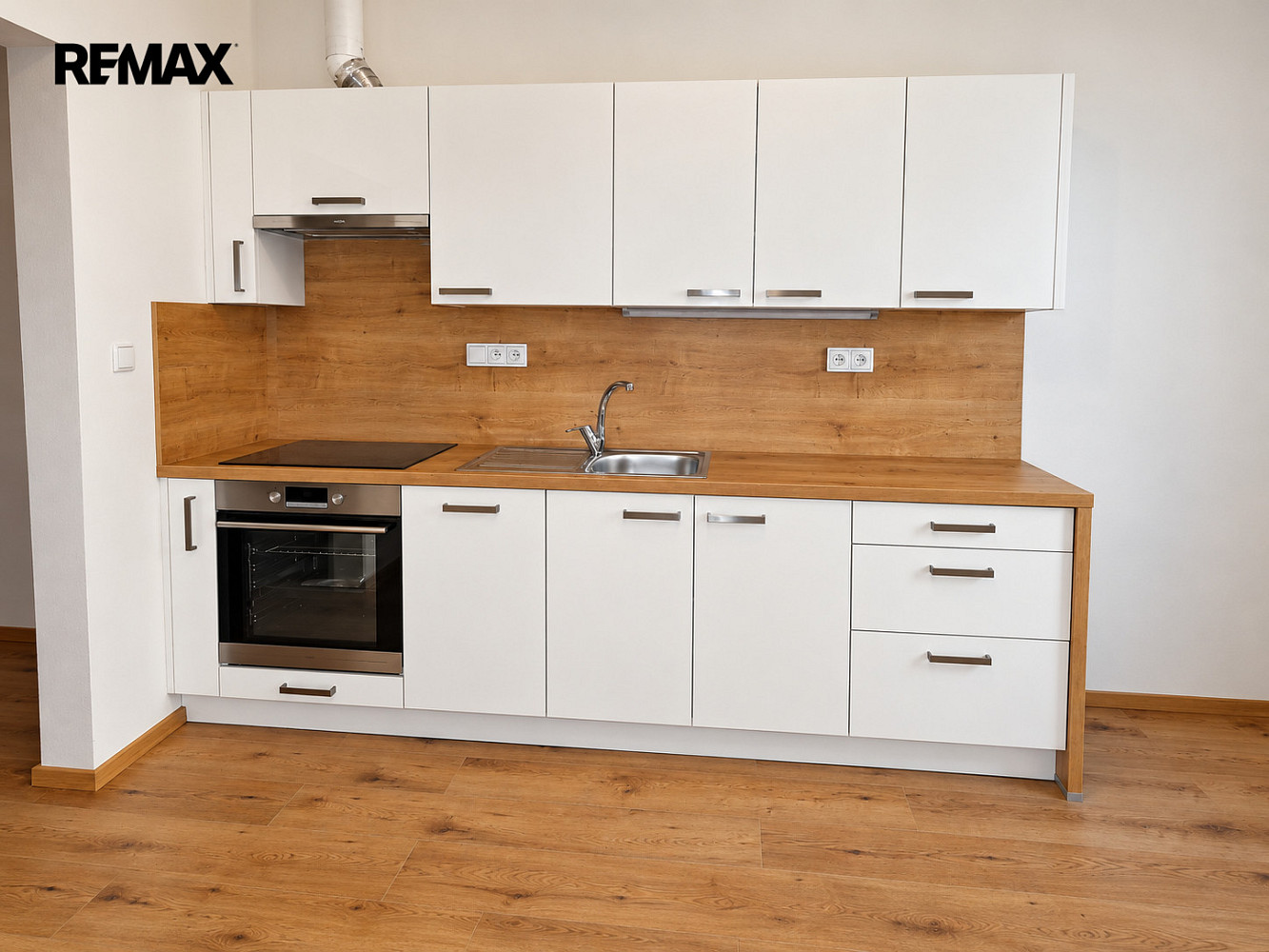 Pronájem bytu 2+kk 40 m² – fotografie 4