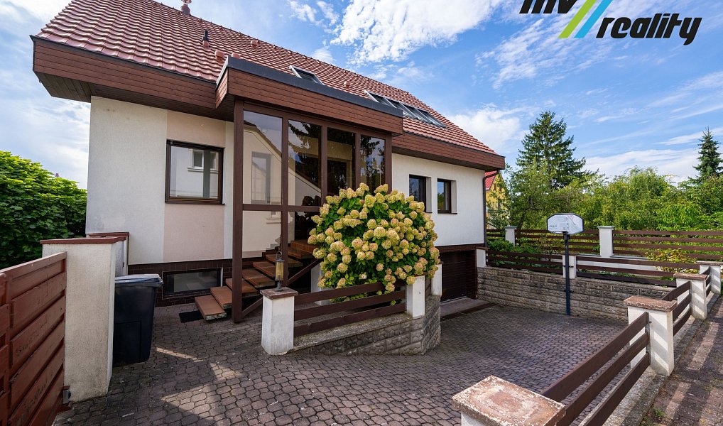 Prodej domu 271 m² s pozemkem 571 m², Lysá nad Labem – náhled fotky 3