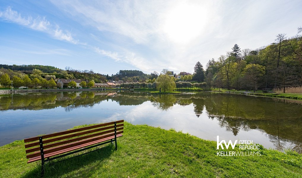 Prodej zahrady 1 652 m², Suchomasty – náhled fotky 26