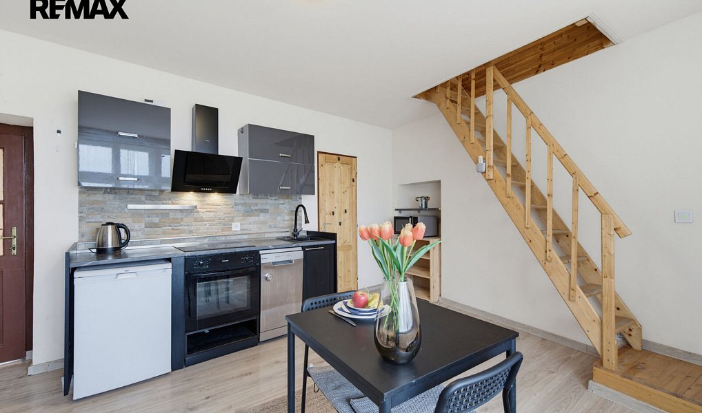 Prodej domu 112 m² s pozemkem 126 m², Roudnice nad Labem – náhled fotky 2