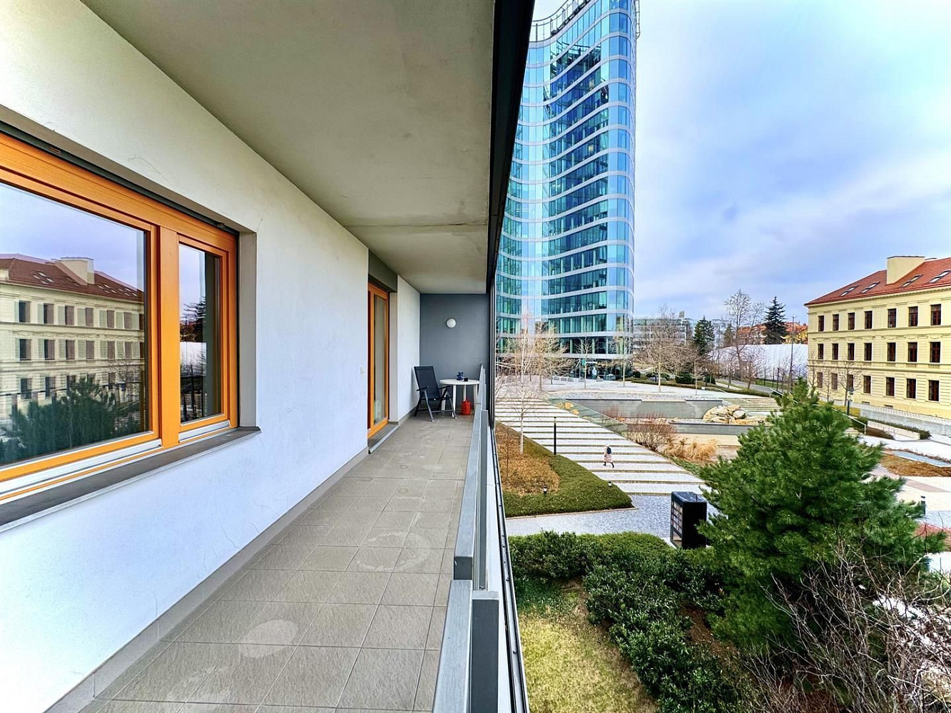Pronájem bytu 2+kk 87 m² — photo 4