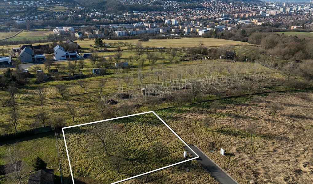 Prodej stavebního pozemku 749 m², Zlín – náhled fotky 3