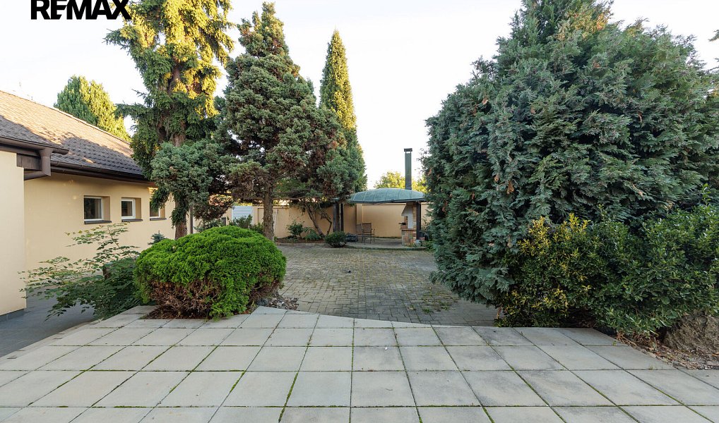 Prodej domu 520 m² s pozemkem 764 m², Roztoky – náhled fotky 38