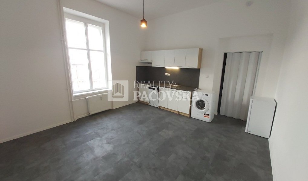 Pronájem bytu 1+kk 25 m², Ústí nad Labem – náhled fotky 3