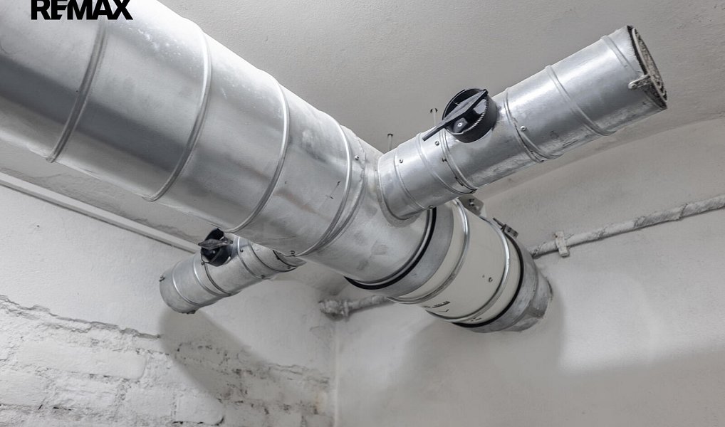 Prodej komerčního objektu (jiného typu) 11 m², Praha – náhled fotky 6