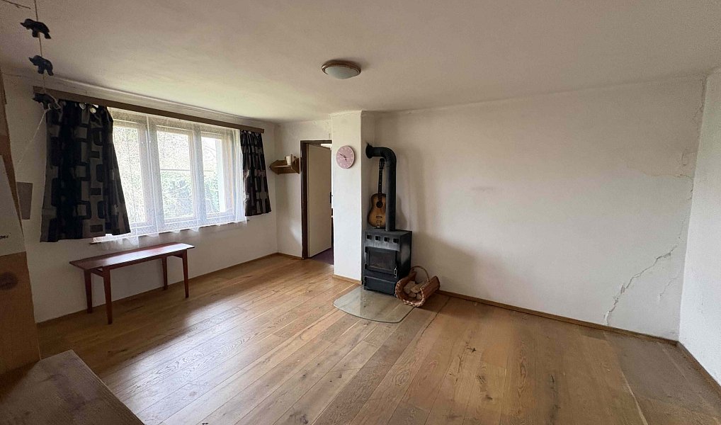 Prodej chalupy 60 m² s pozemkem 1 033 m², Staré Hrady – náhled fotky 11