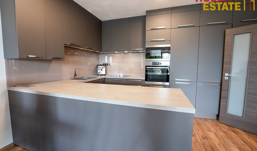 Prodej bytu 3+kk 89 m², Holubice – náhled fotky 3