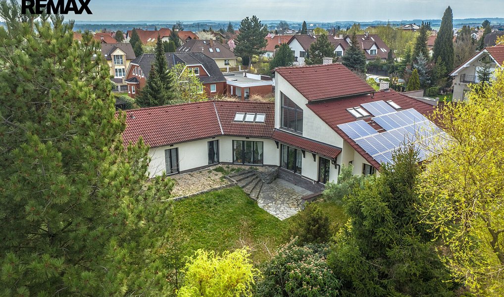 Prodej rodinného domu, 309 m², Praha-západ, Jesenice