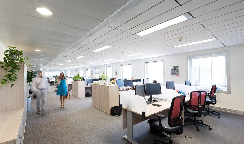 Pronájem kanceláře 135 m², Praha – náhled fotky 2