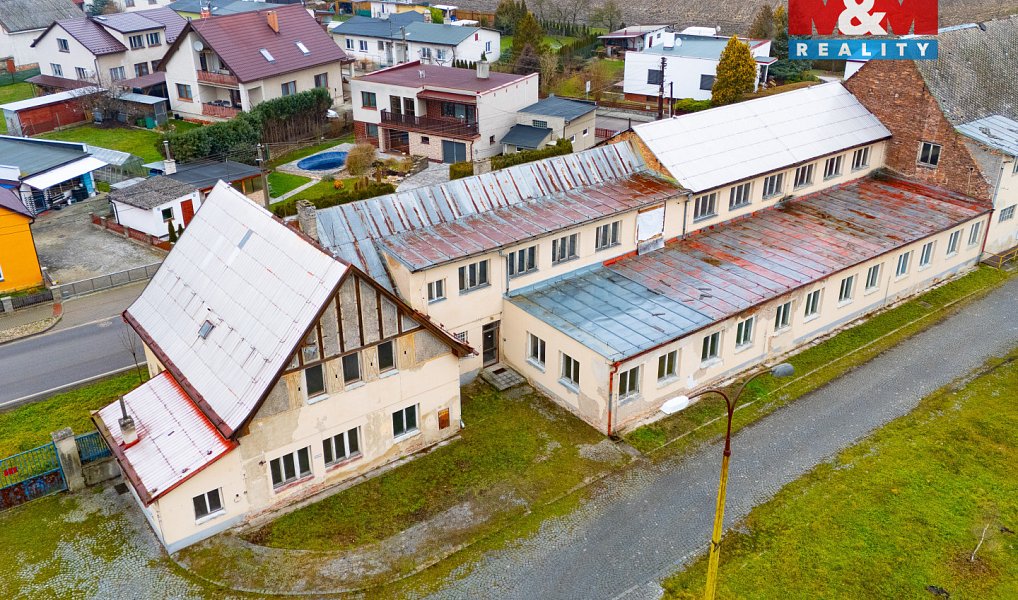 Prodej výrobních prostor 3 223 m², Dolní Bousov – náhled fotky 2