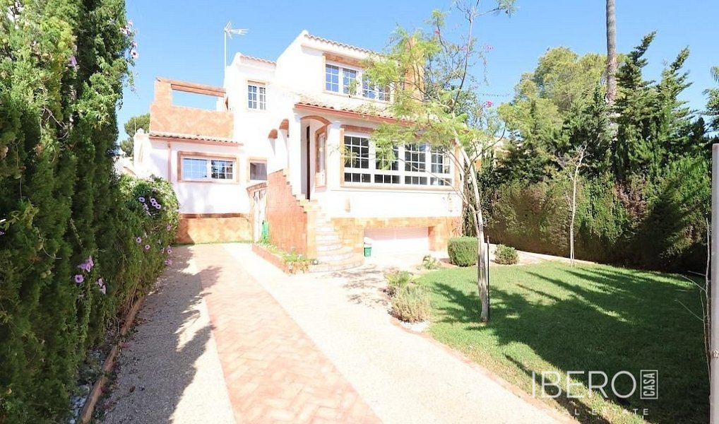 Prodej rodinného domu, 189 m², Villamartin