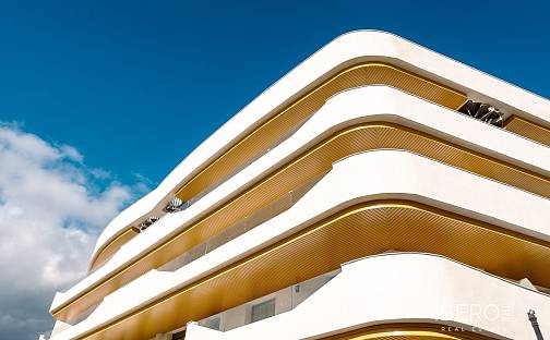 Prodej bytu 3+kk 74 m², Estepona, Španělsko