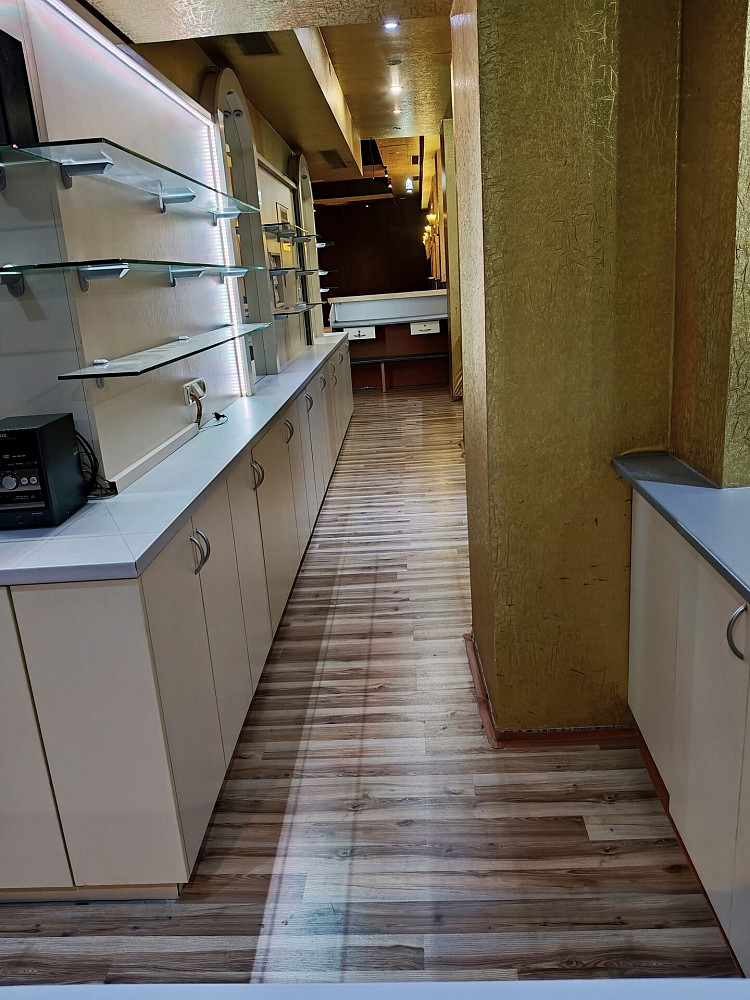 Pronájem obchodních prostor 411 m² – fotografie 4