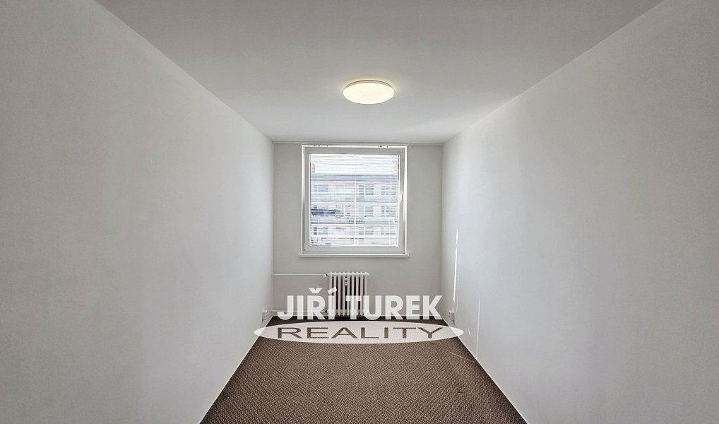 Pronájem bytu 2+kk 47 m², Králův Dvůr – náhled fotky 4