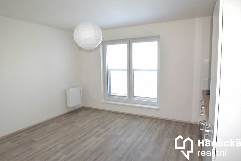 Pronájem bytu 2+kk 47 m² – fotografie 4