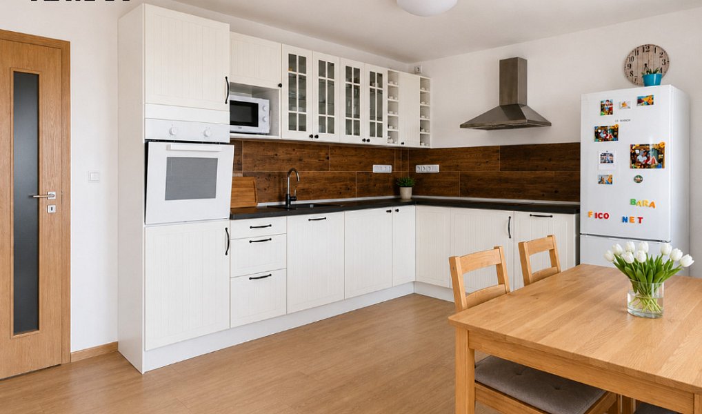 Prodej domu 280 m² s pozemkem 126 m², Nový Knín – náhled fotky 3