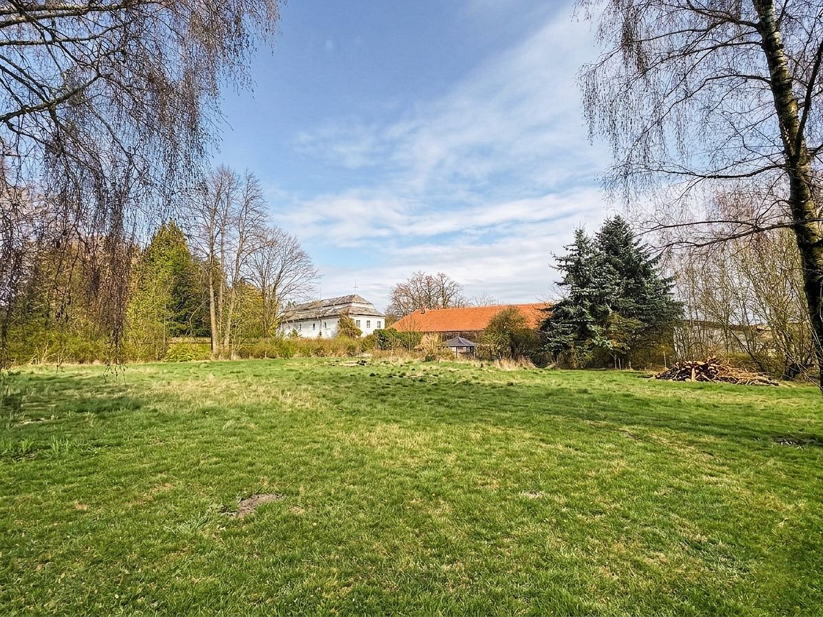 Prodej stavebního pozemku 9 747 m² — photo 4