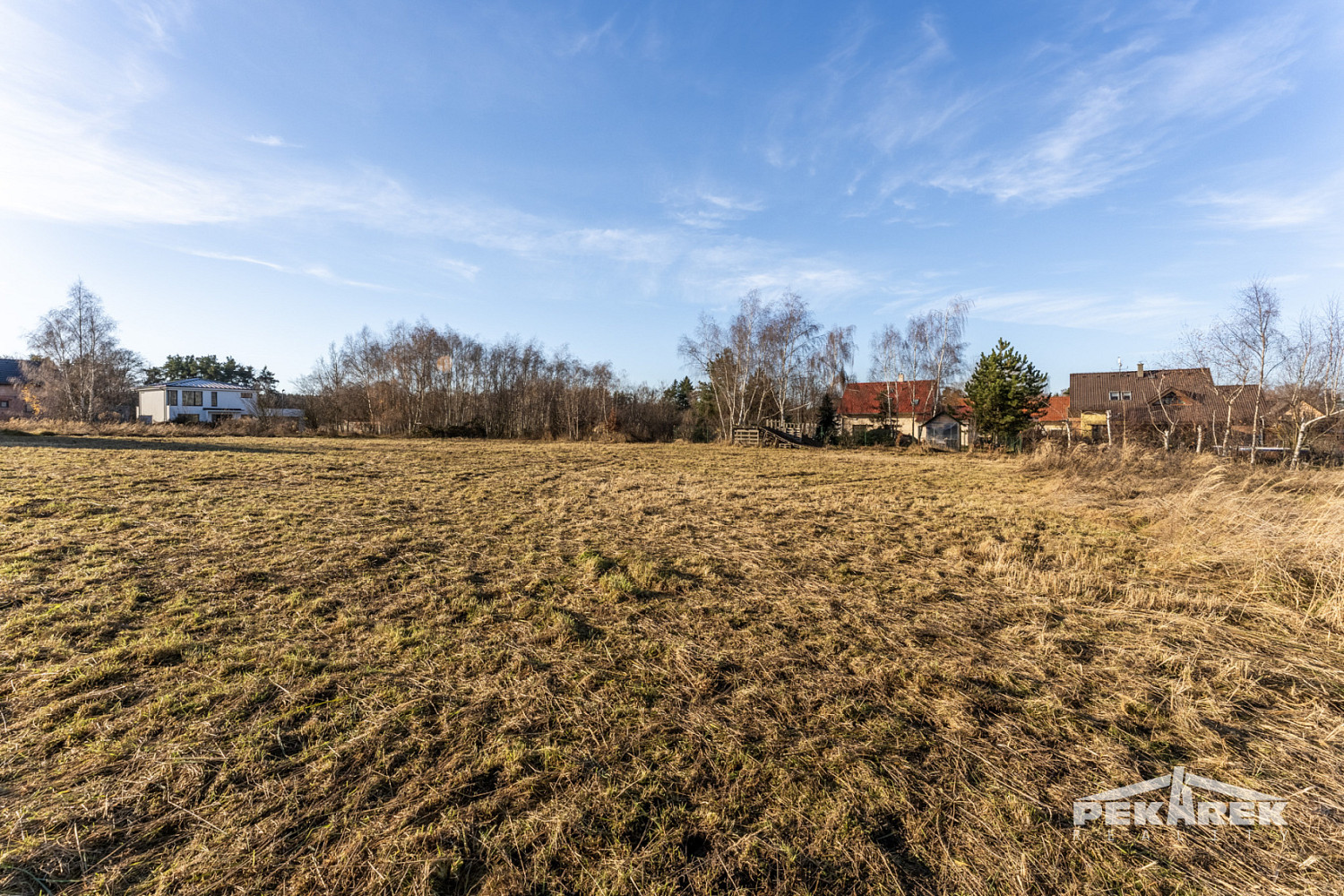 Prodej stavebního pozemku 1 054 m² – další
