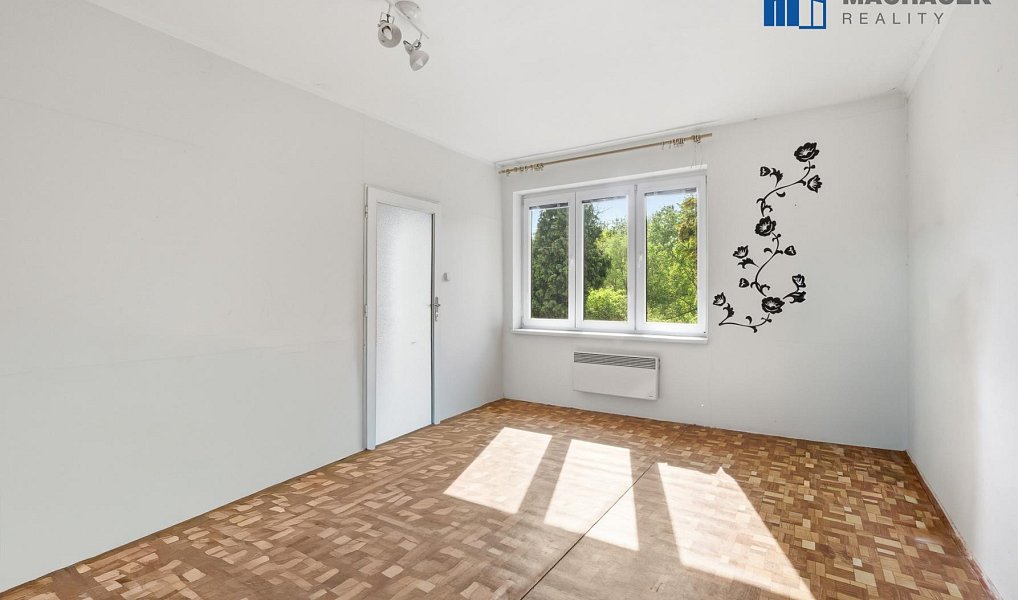 Prodej domu 120 m² s pozemkem 626 m², Trmice – náhled fotky 10
