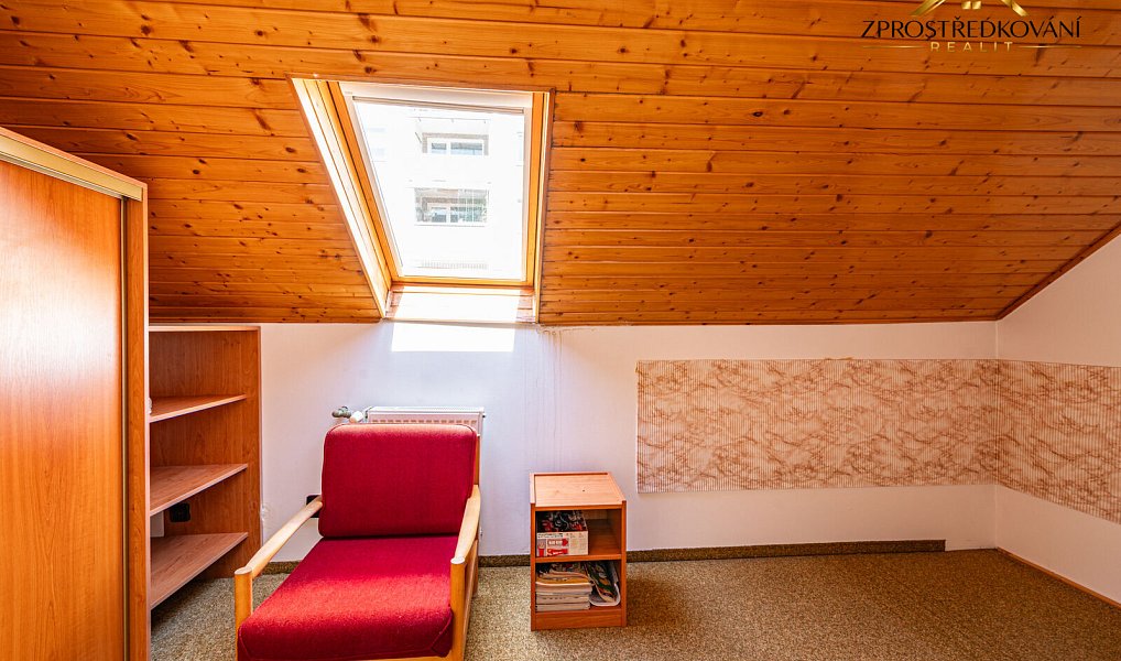 Prodej domu 259 m² s pozemkem 605 m², Kraslice – náhled fotky 26