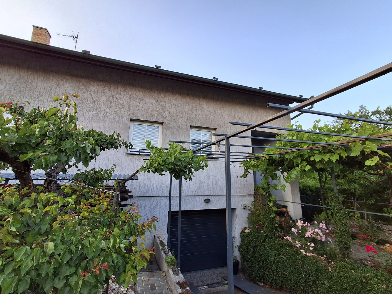 Prodej domu 280 m² s pozemkem 939 m² – fotografie 4
