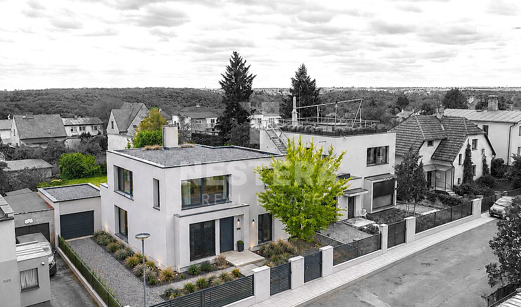 Prodej domu 245 m² s pozemkem 736 m², Roztoky – náhled fotky 3
